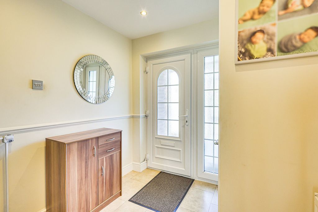 Additional image 17 of 6 bed detached house for saleChestwood Close, Billericay CM12