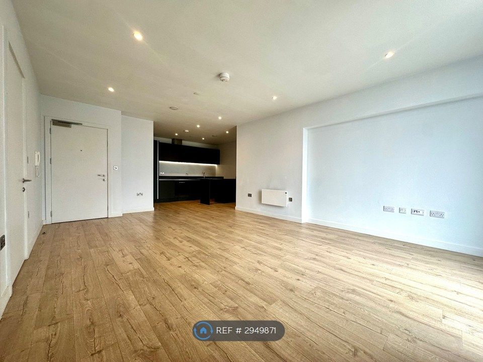 Property photo 2 of 16 Main Living Area