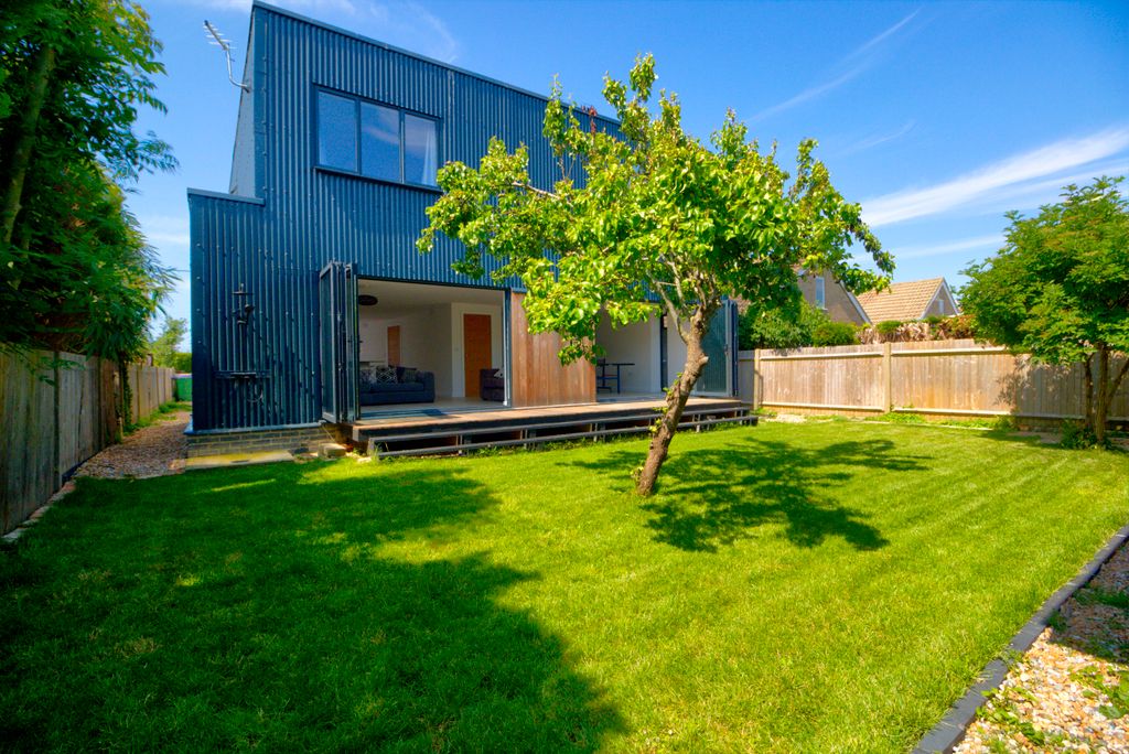 Property photo 1 of 26 Rear Garden