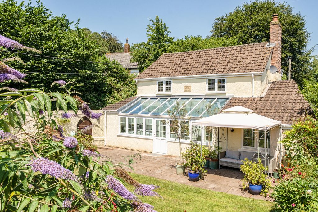 Property photo 1 of 23 Rear Garden
