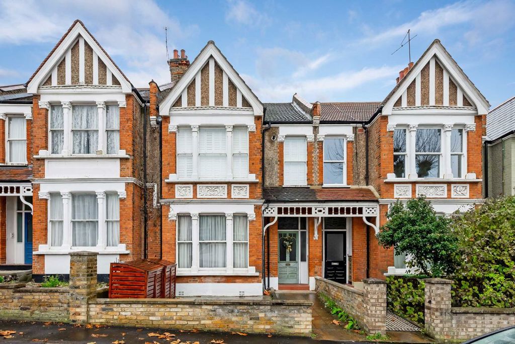 Property photo 1 of 8