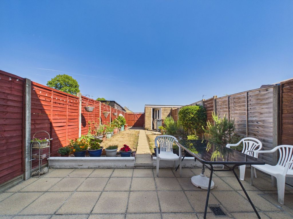 Property photo 2 of 11