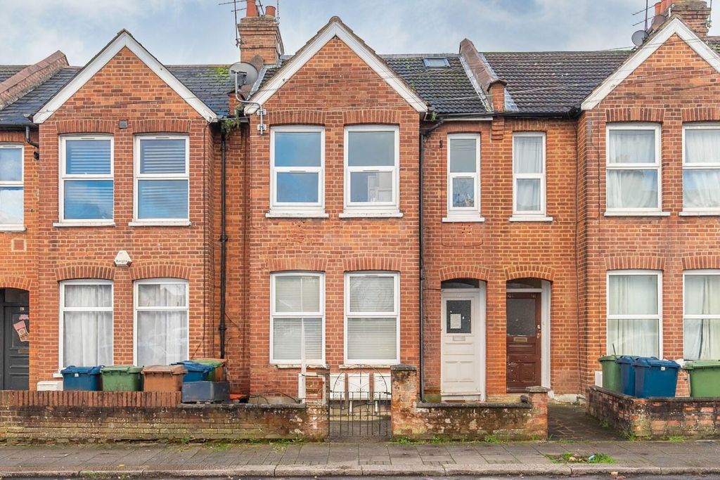 Property photo 1 of 2