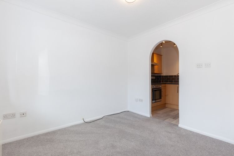 Property photo 3 of 7 248764