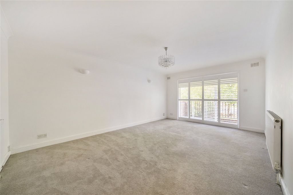 Property photo 1 of 11 Picture No. 17