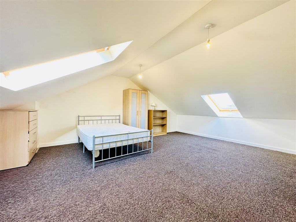 Property photo 2 of 13 Image00011.Jpeg