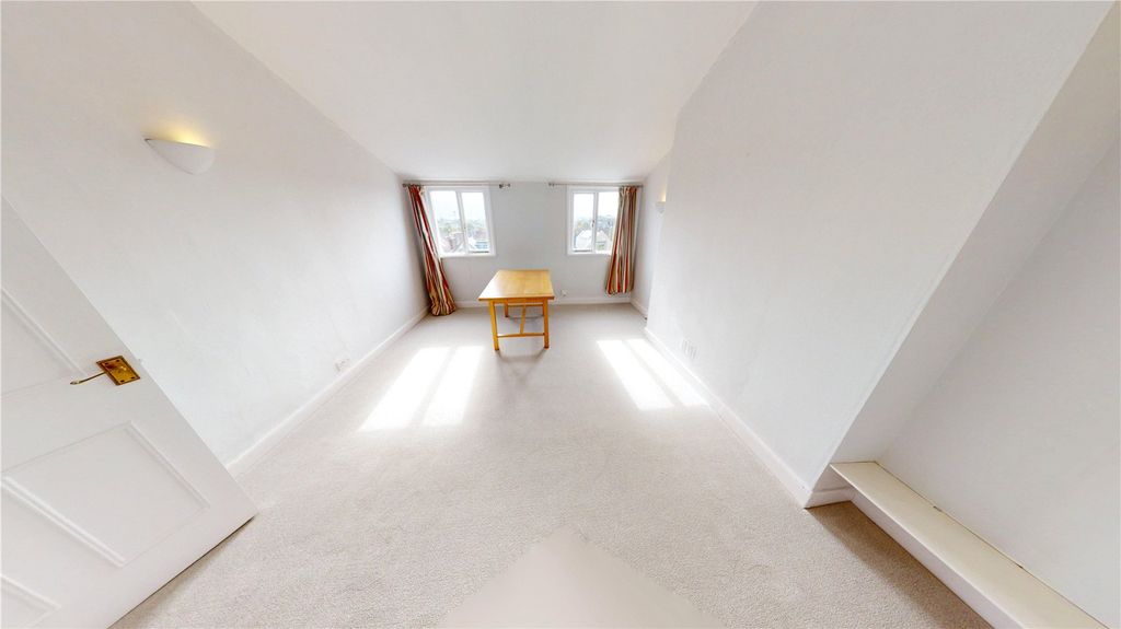 Property photo 2 of 7 Picture No. 03