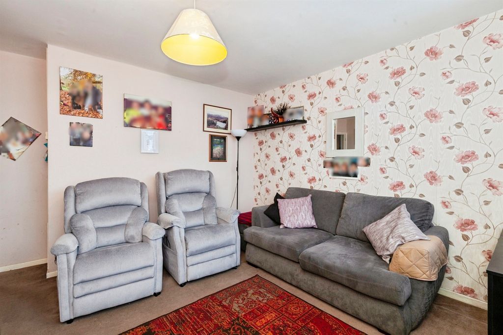 Property photo 3 of 23