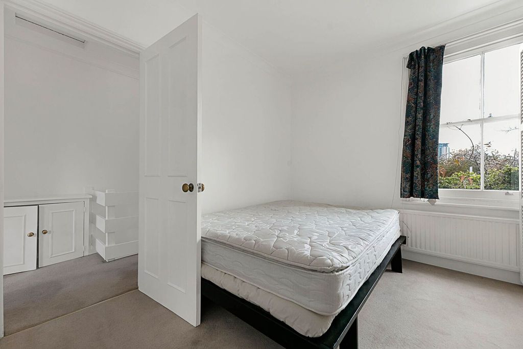 Property photo 3 of 8