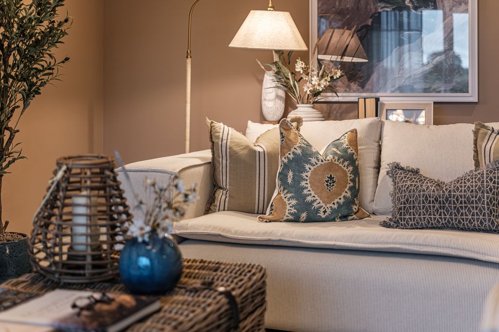 Property photo 3 of 17 Property Image 3