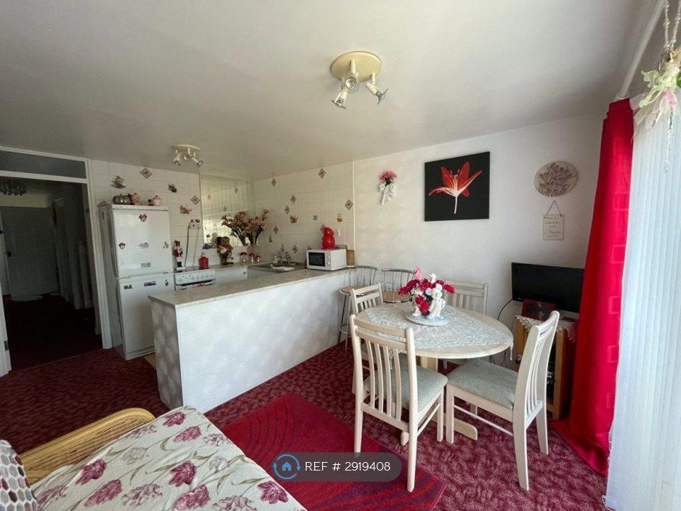 Property photo 1 of 16 Kitchen