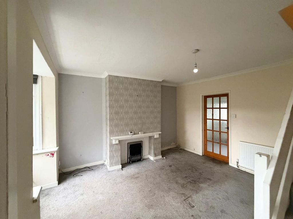 Property photo 2 of 12 Living Room