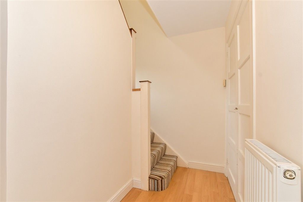 Property photo 3 of 16 Entrance Hall