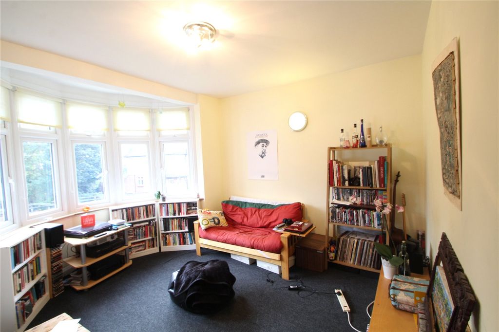 Property photo 2 of 6 Picture No. 19