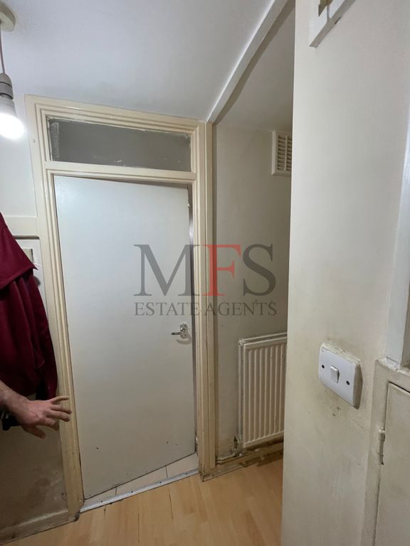 Property photo 3 of 9 Photo 1