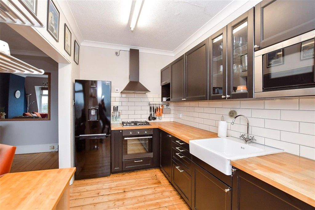 Property photo 2 of 13 Kitchen