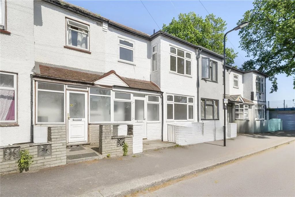Property photo 1 of 19
