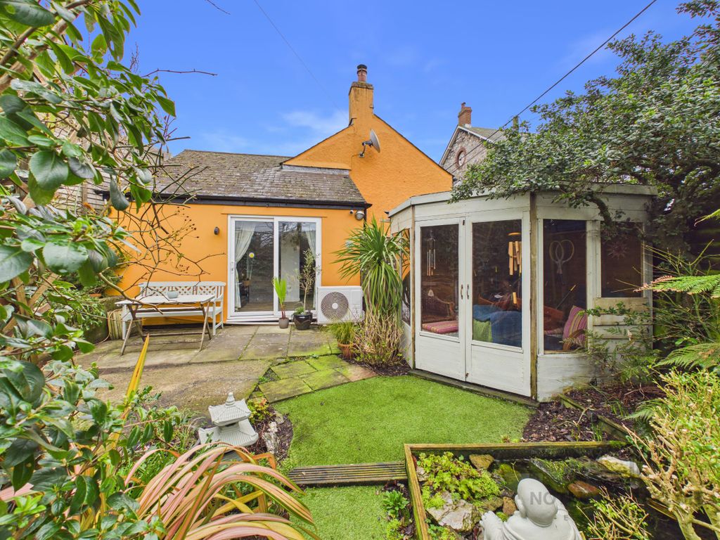 Property photo 3 of 18