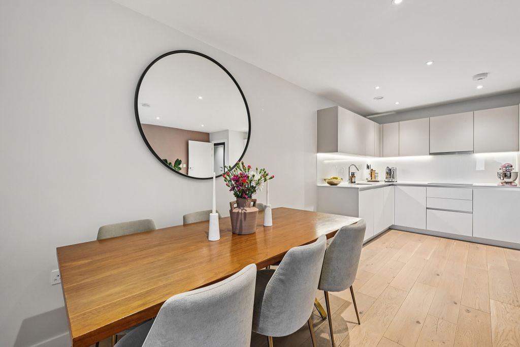 Property photo 2 of 23 Dining Area