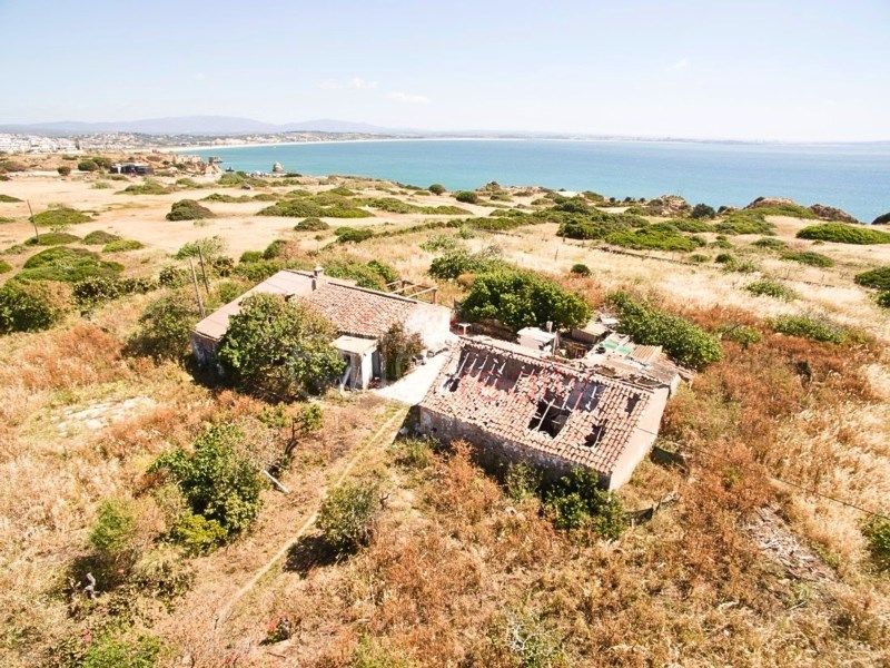 Property photo 1 of 8