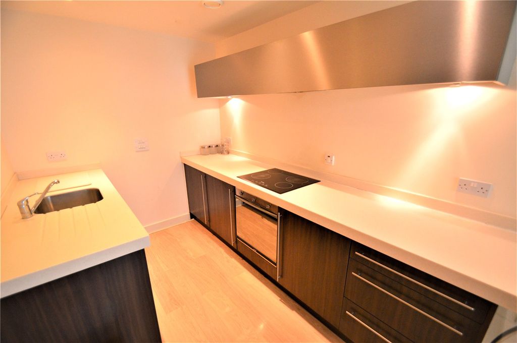 Property photo 2 of 9 Kitchen