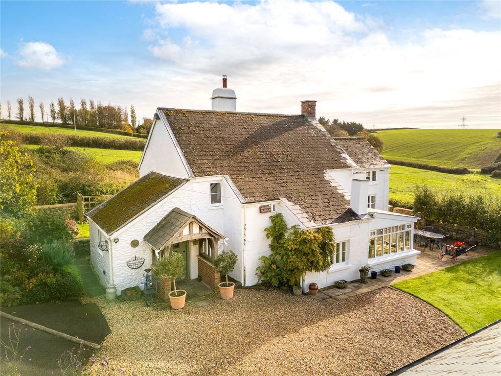 Property photo 1 of 33 Picture No. 27