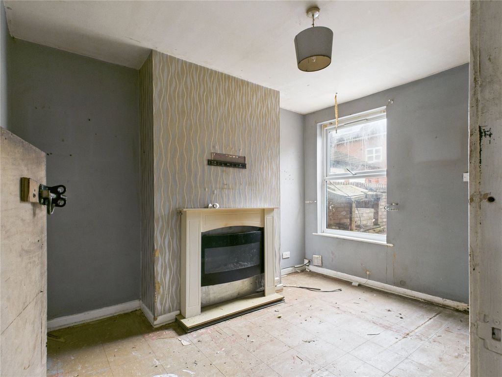 Property photo 3 of 10 Picture No. 05