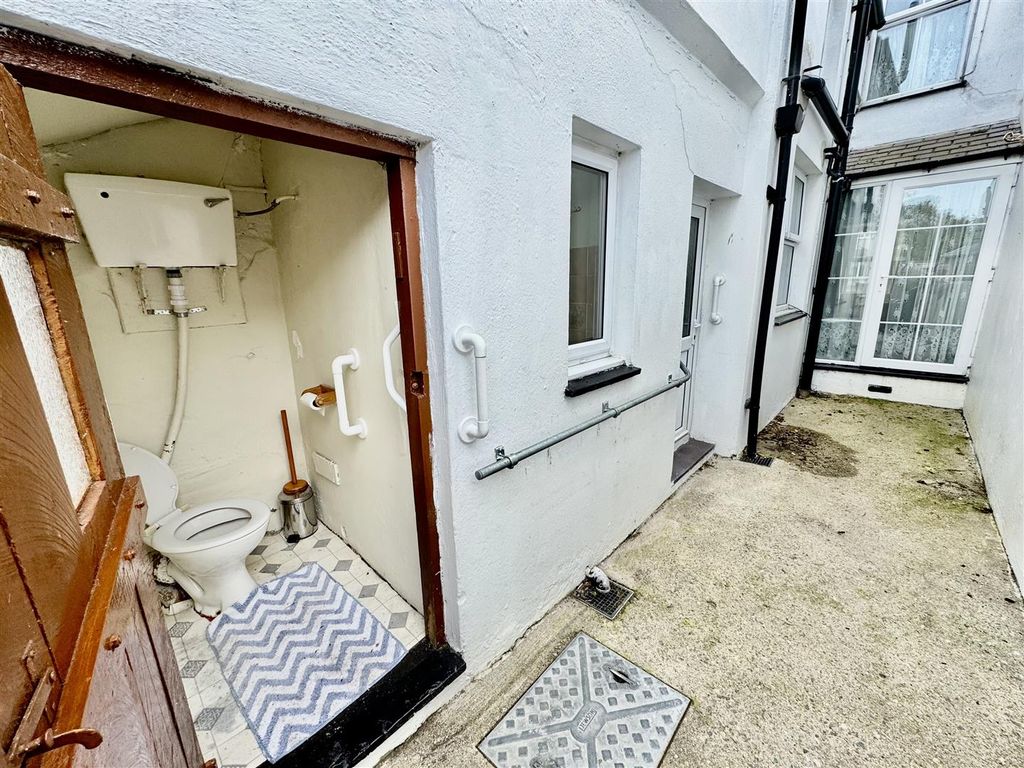 Additional image 17 of 3 bed town house for saleLon Penrhos, Morfa Nefyn LL53