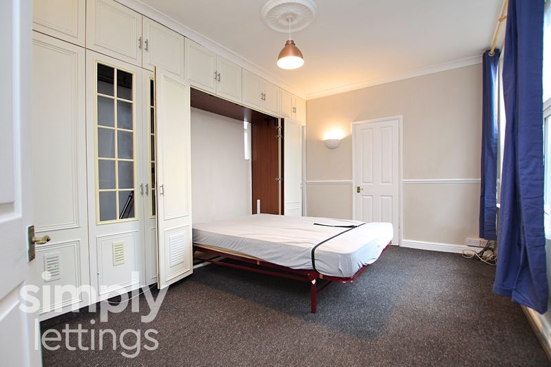 Property photo 3 of 9 Photo 3