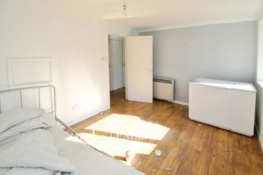 Property photo 2 of 5 Pbox-Img.Jpg