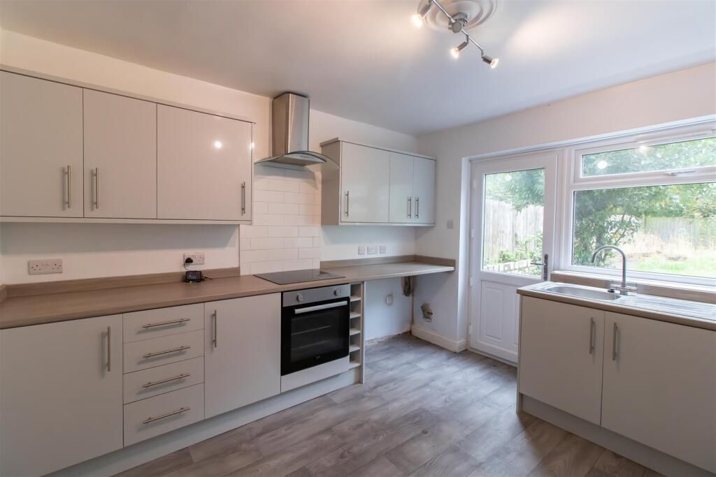 Property photo 2 of 15 4853Fd9095420c593dc40Dd26A4dc194.Jpeg