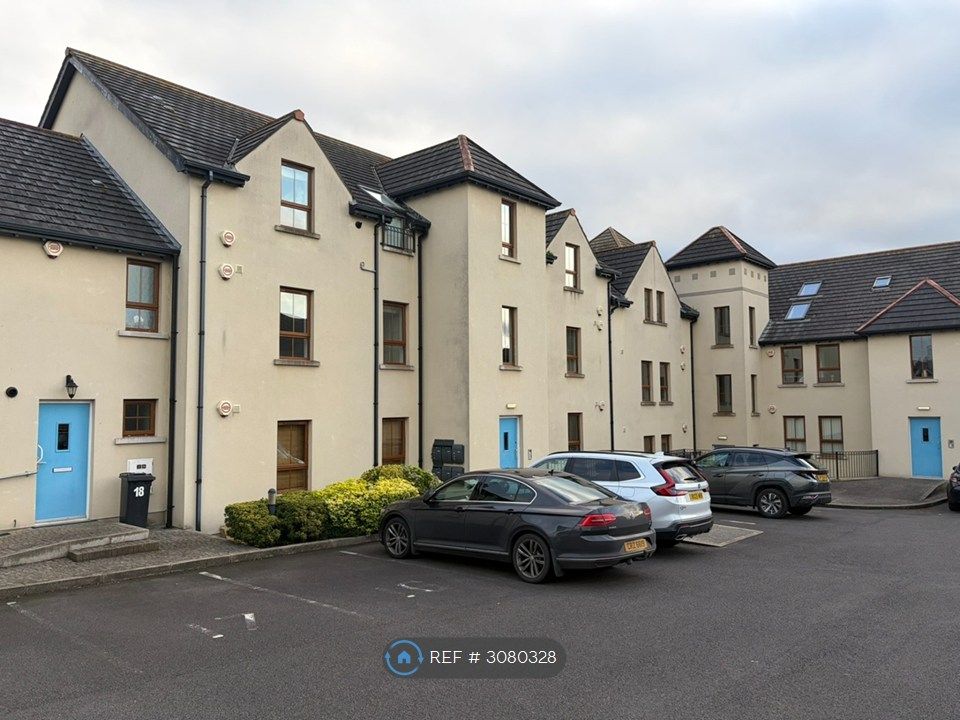 Property photo 1 of 32