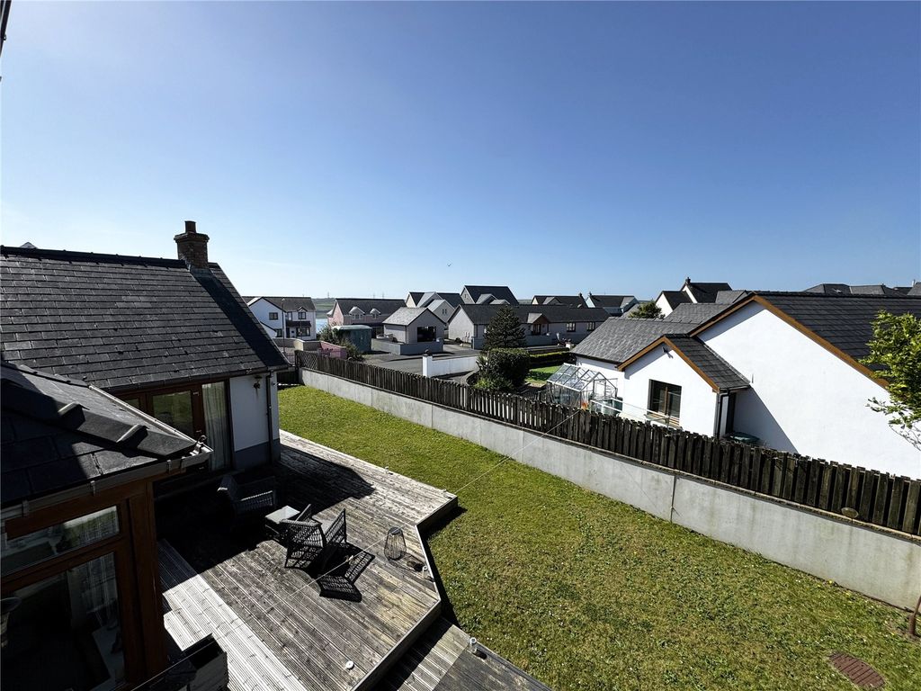 Property photo 3 of 41 Picture No. 10