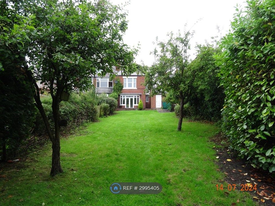 Property photo 1 of 35