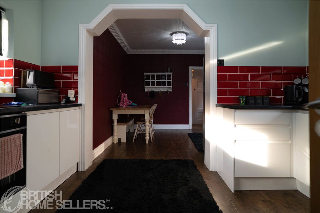 Property photo 3 of 21 Picture No. 15