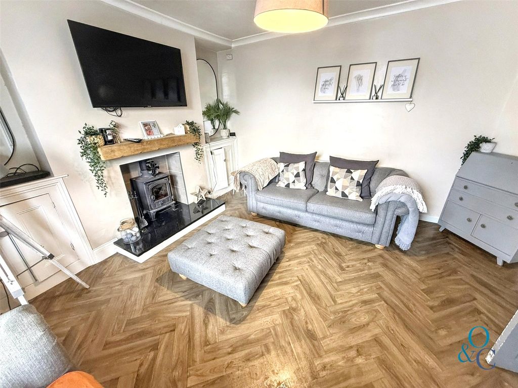 Property photo 2 of 12 Picture No. 16