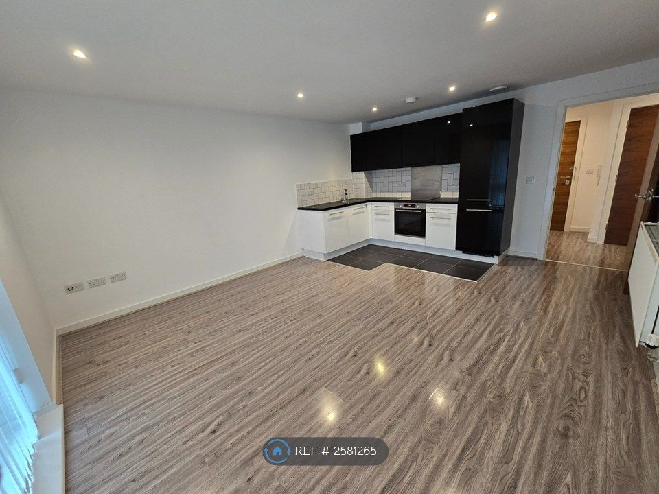 Property photo 2 of 8 Open Plan