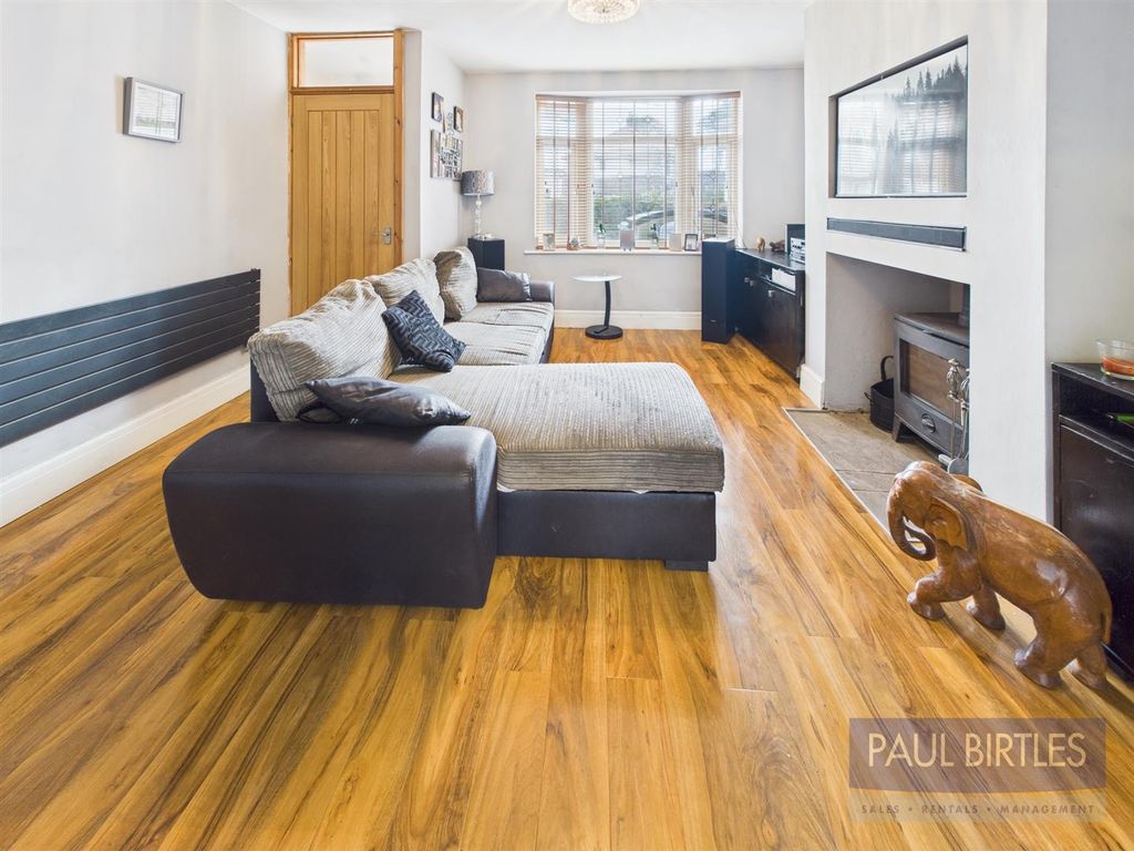 Property photo 3 of 17 Cam01301G0-Pr0700-Still007.Jpg