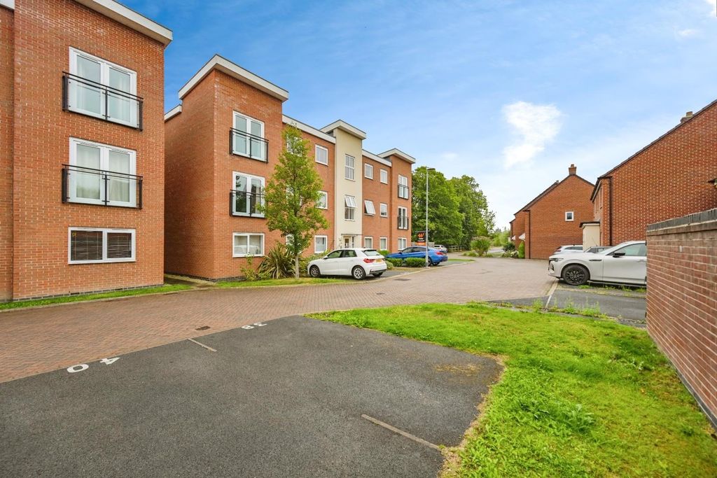 Property photo 2 of 20 24Langleyway-20.Jpg