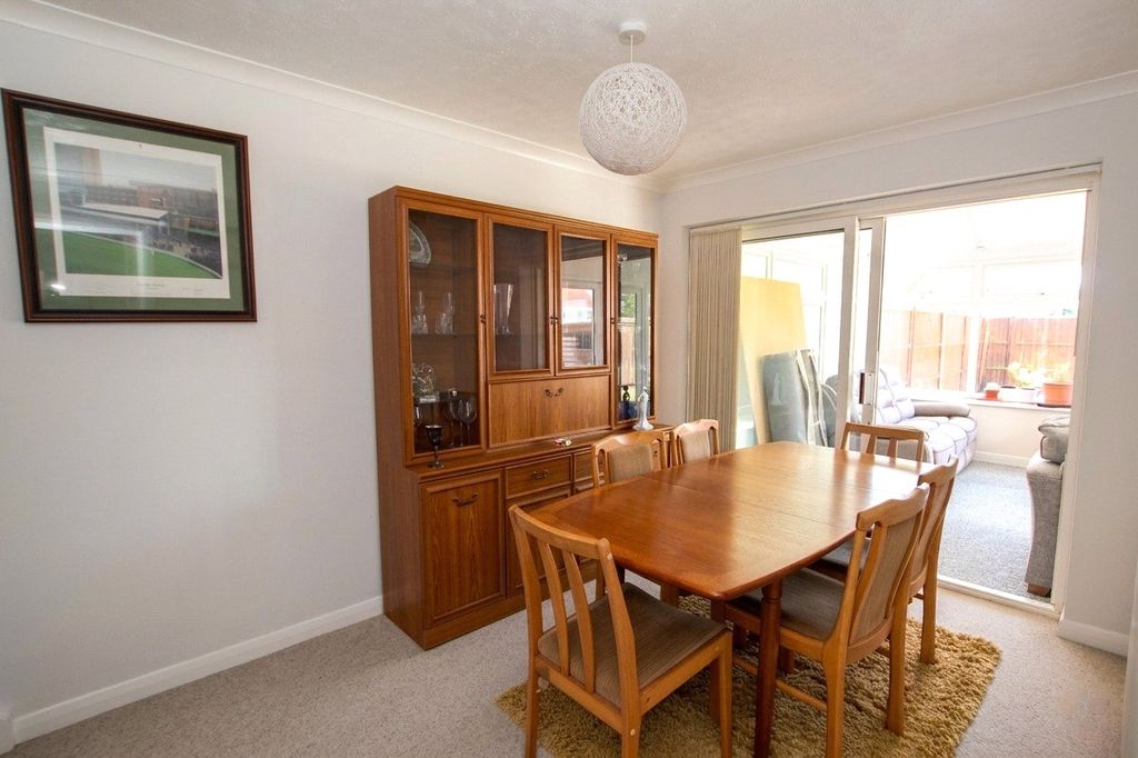 Property photo 3 of 19 Picture No. 01