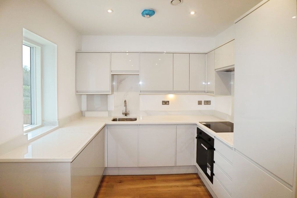 Property photo 2 of 9 Pbox-Img.Jpg