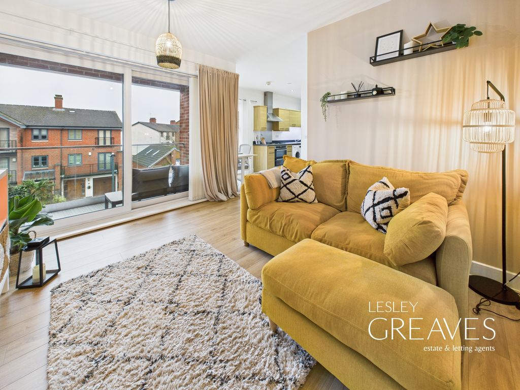 Property photo 1 of 14 Living Area