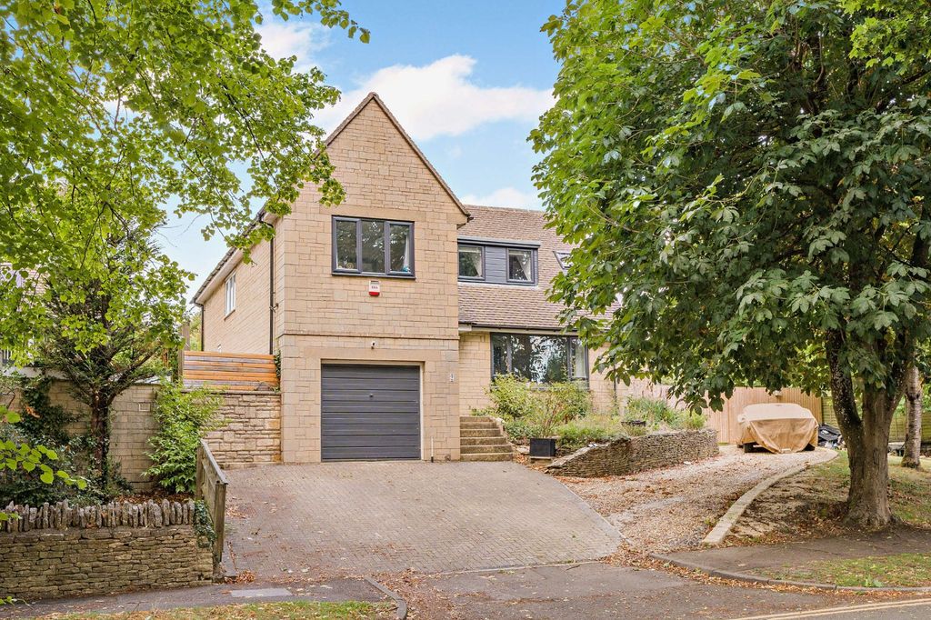 Property photo 1 of 17 Picture No. 03