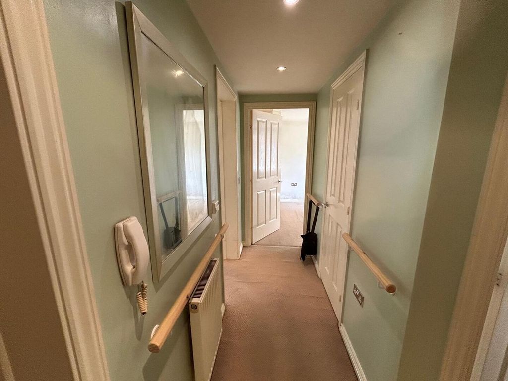 Property photo 3 of 13 Hallway