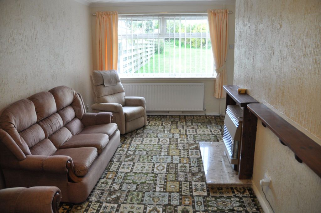 Property photo 2 of 9 Photograph 2