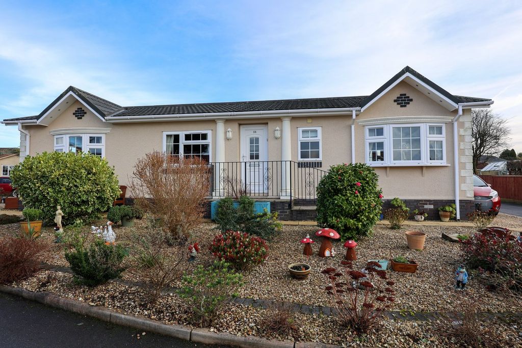 Property photo 1 of 20