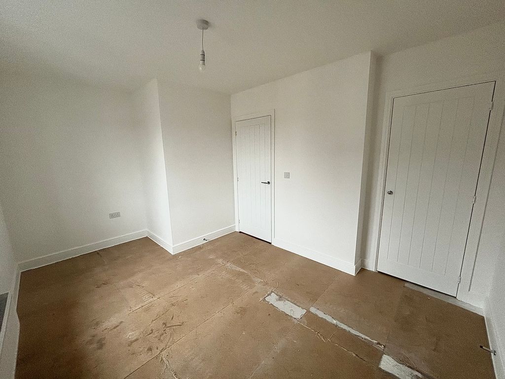 Property photo 3 of 13 Image