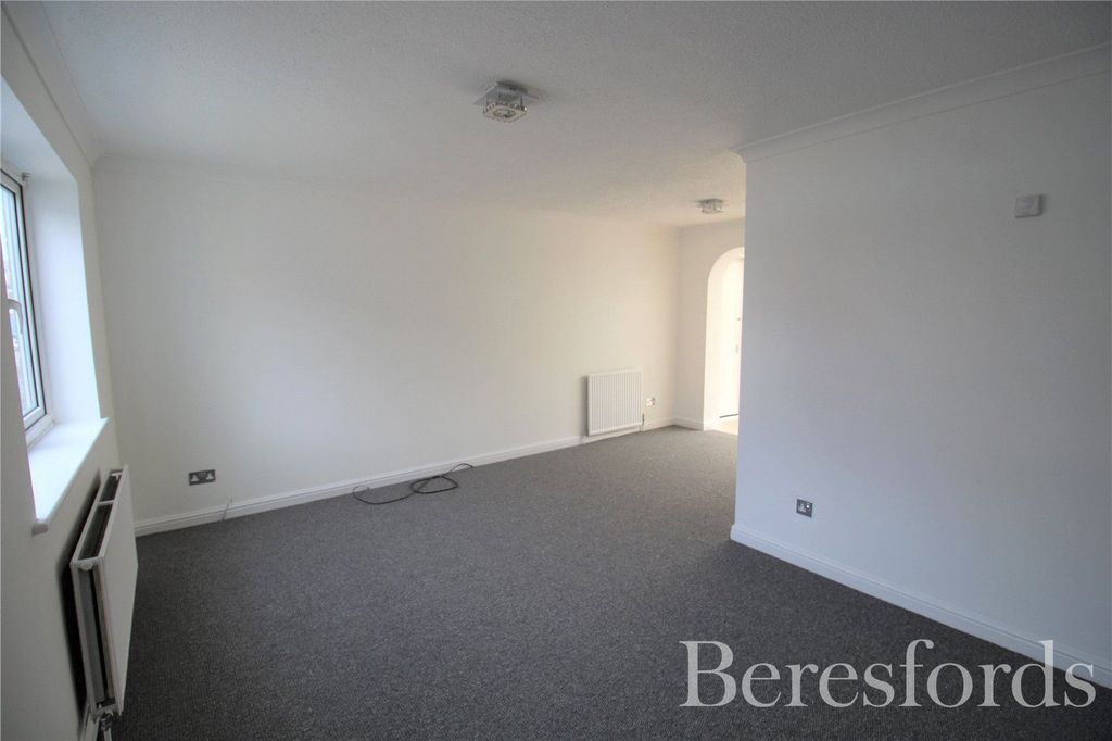 Property photo 3 of 11 Picture 3