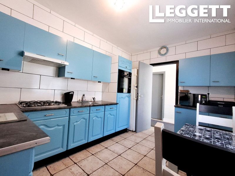 Property photo 3 of 10