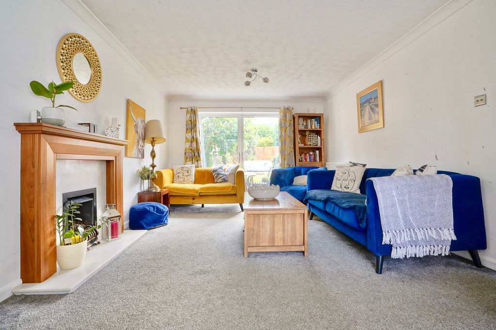 Property photo 3 of 21